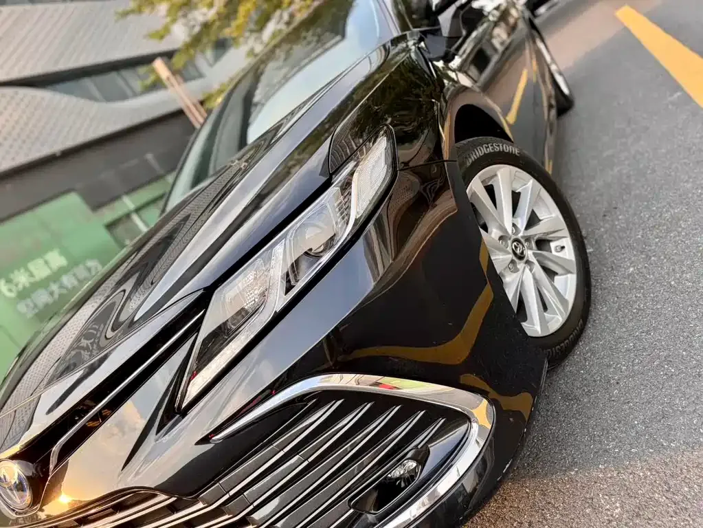 Toyota Camry 2023 из CN, фото 8