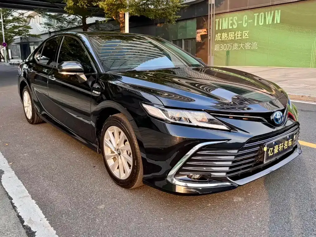 Toyota Camry 2023 из CN, фото 10