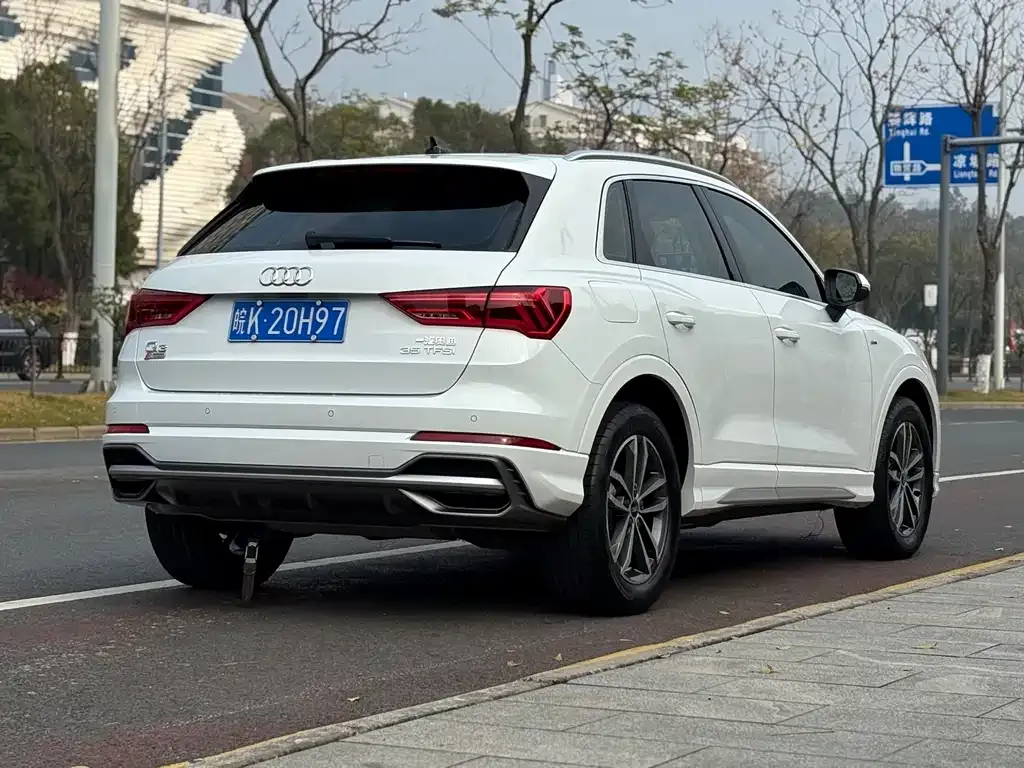 Audi Q3 2021 из CN, фото 3