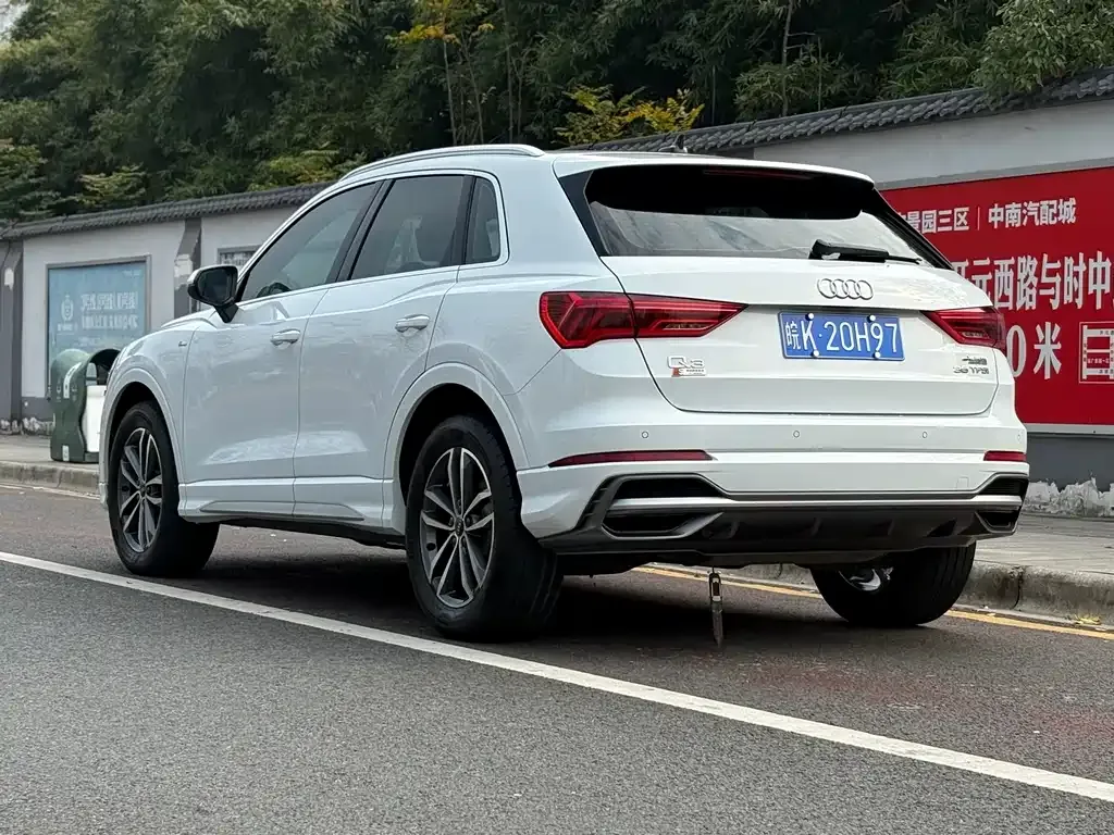 Audi Q3 2021 из CN, фото 7