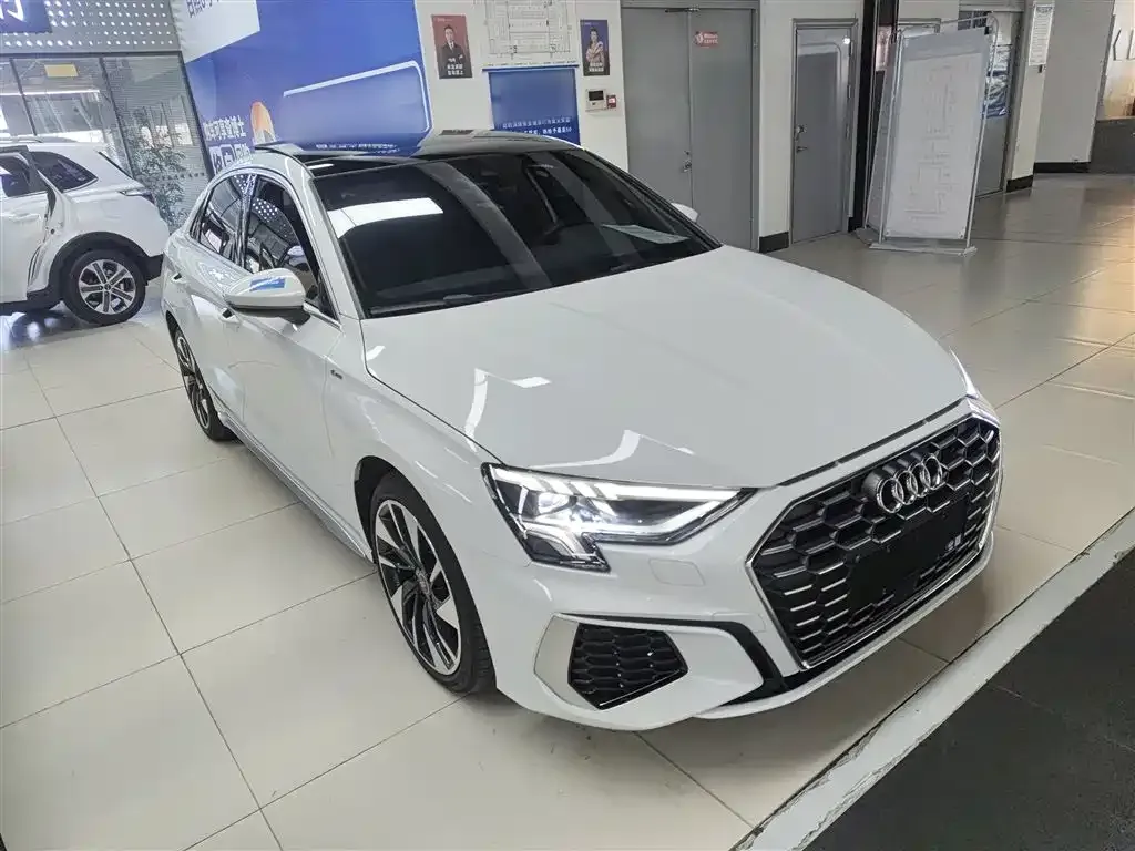 Audi A3 2023 из CN, фото 5