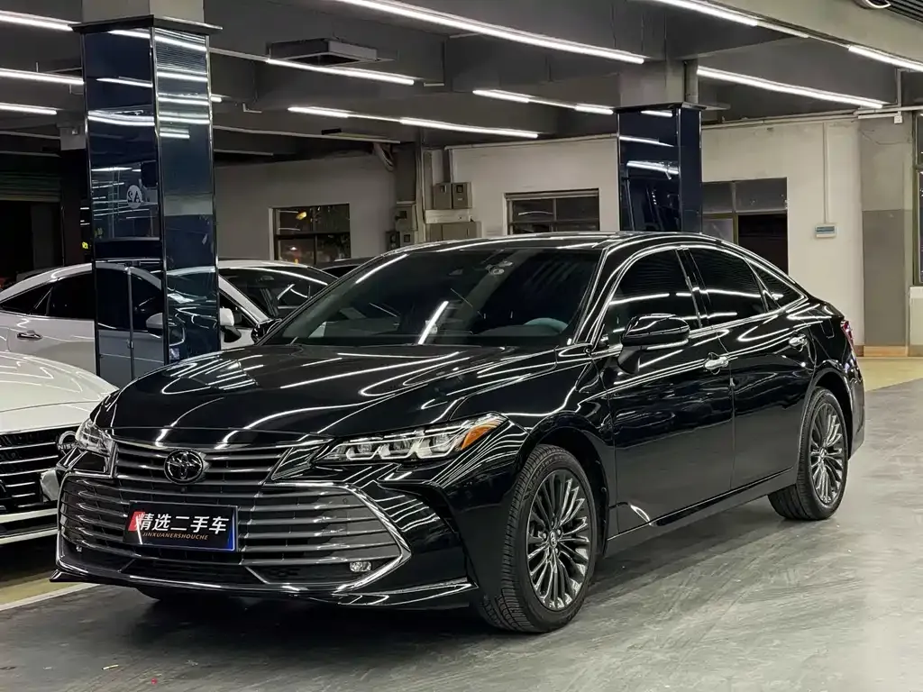 Toyota Avalon 2021 из CN, фото 1