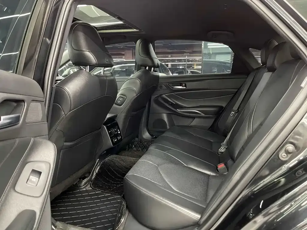 Toyota Avalon 2021 из CN, фото 3