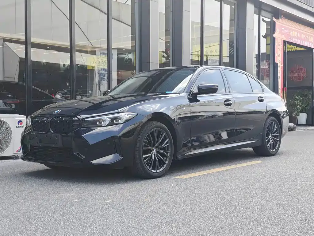BMW 3 Series 2023 из CN, фото 1