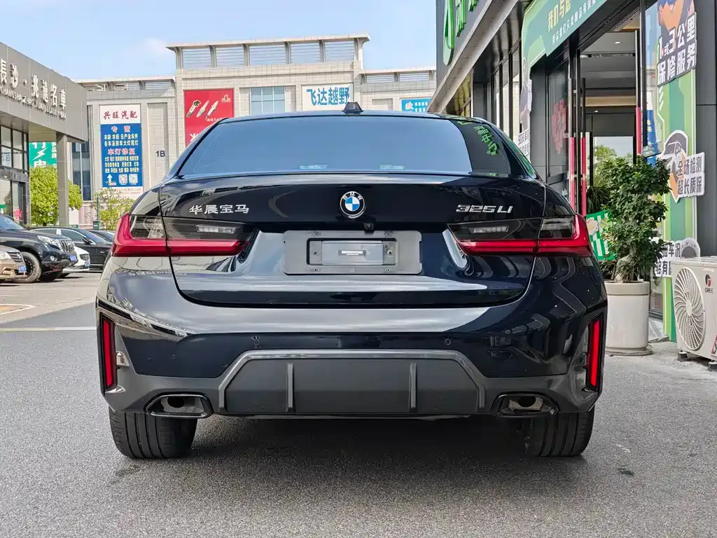 BMW 3 Series 2023 из CN, фото 6