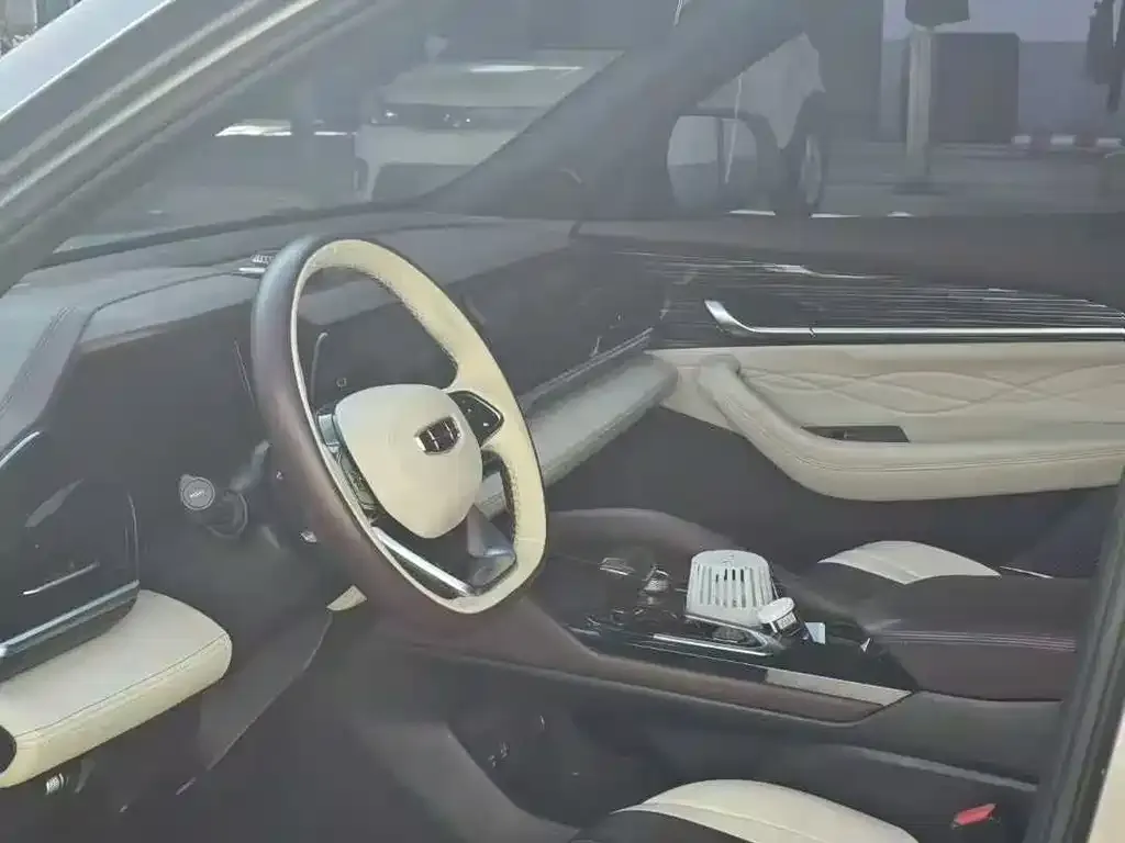 Geely Xingyue L 2022 из CN, фото 4