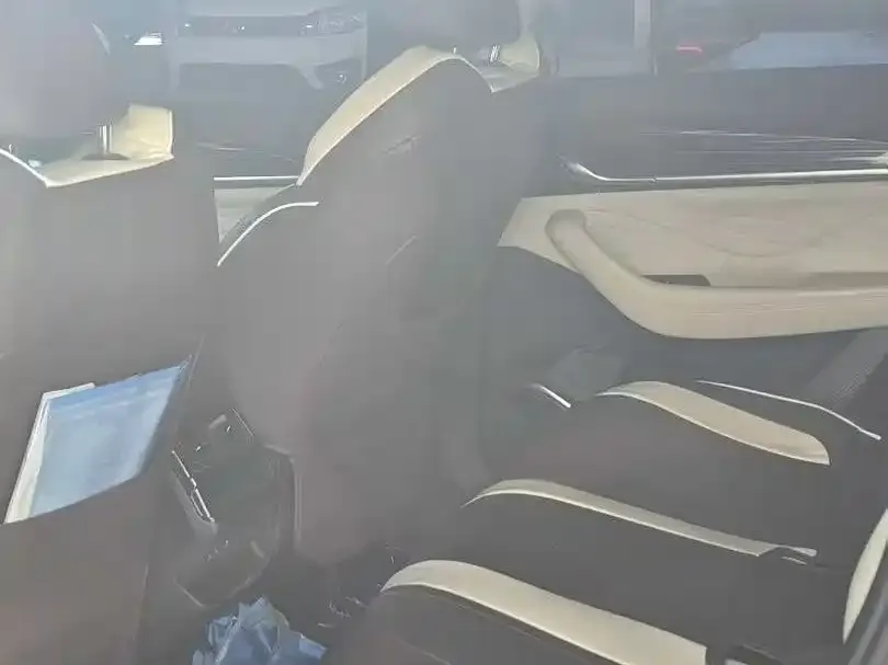 Geely Xingyue L 2022 из CN, фото 2