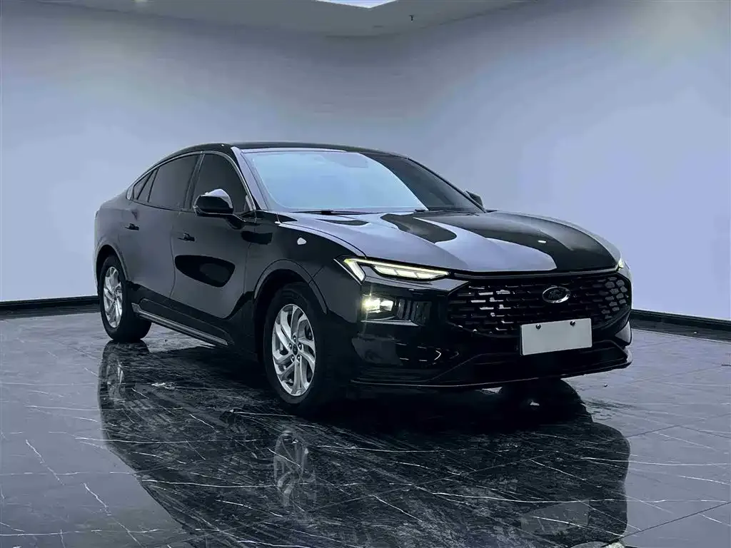 Ford Mondeo 2023 из CN, фото 3
