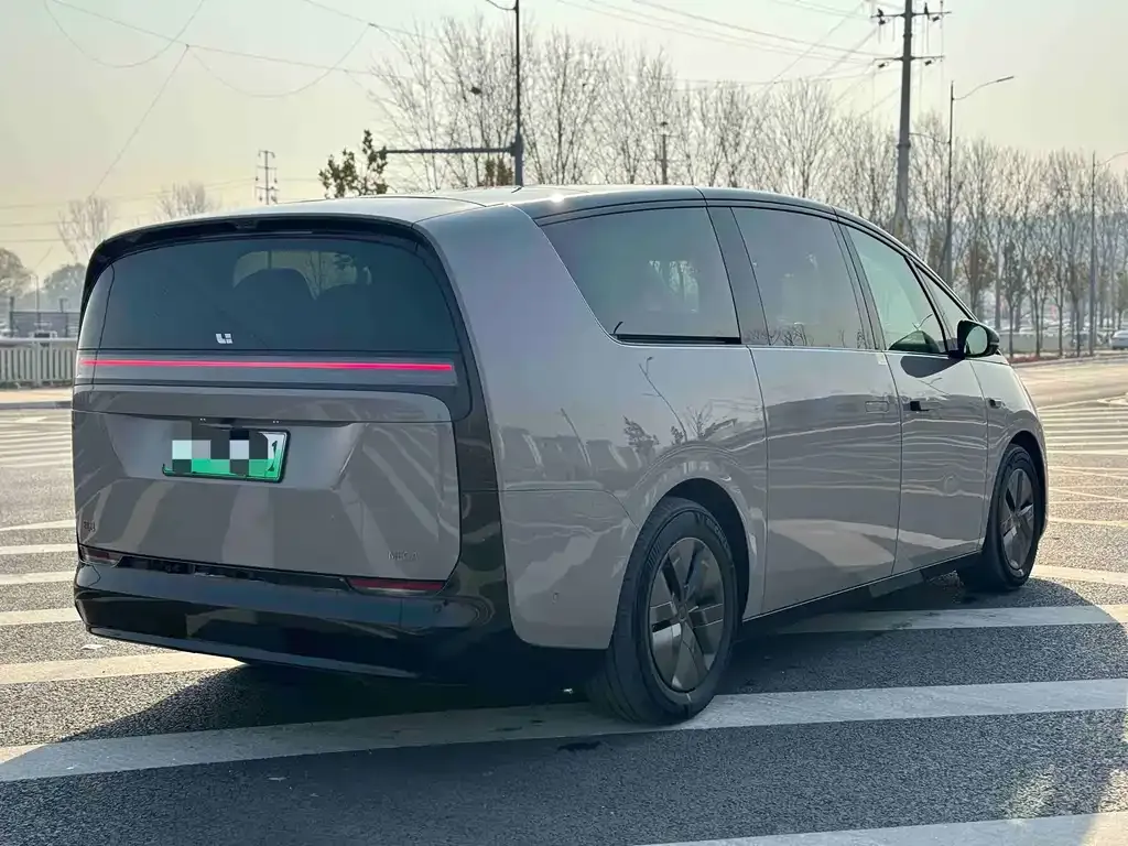 Li Auto MEGA 2024 из CN, фото 6