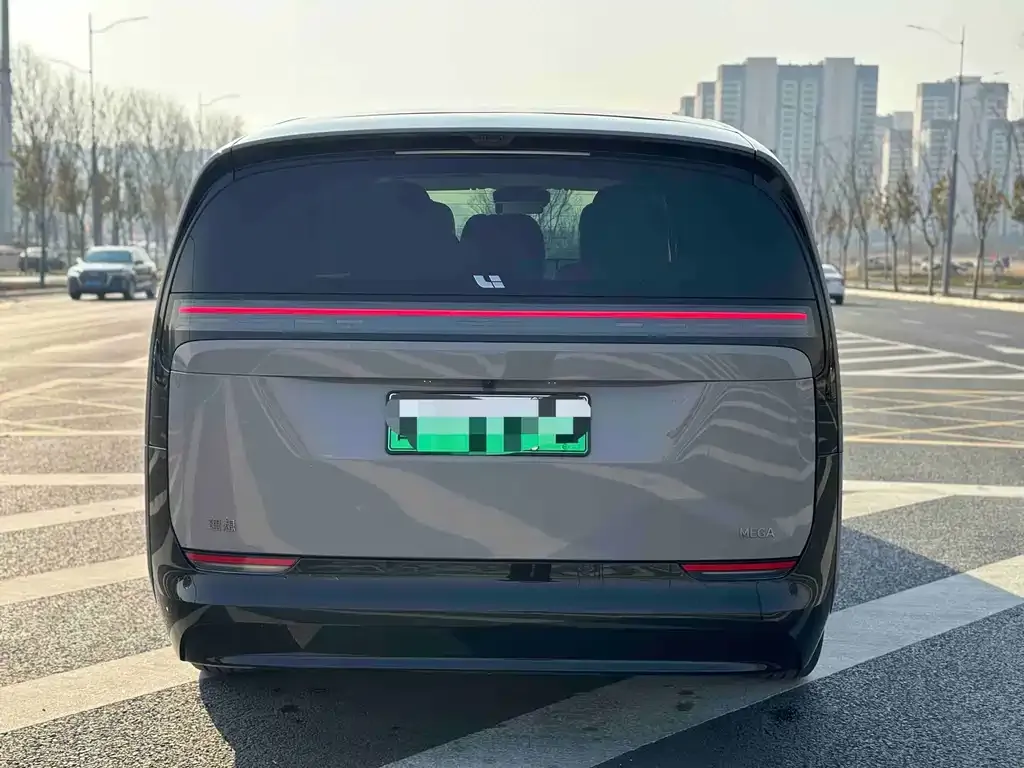 Li Auto MEGA 2024 из CN, фото 10