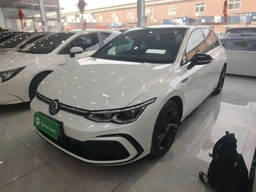 Volkswagen Golf 2023 из CN, фото 1
