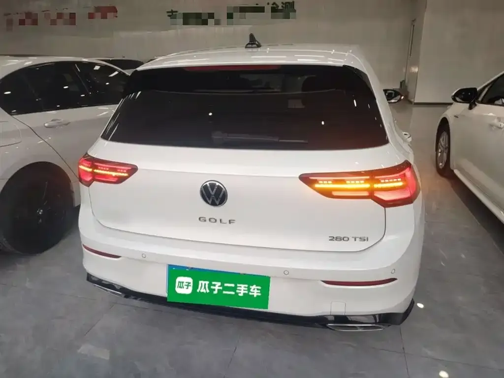 Volkswagen Golf 2023 из CN, фото 3