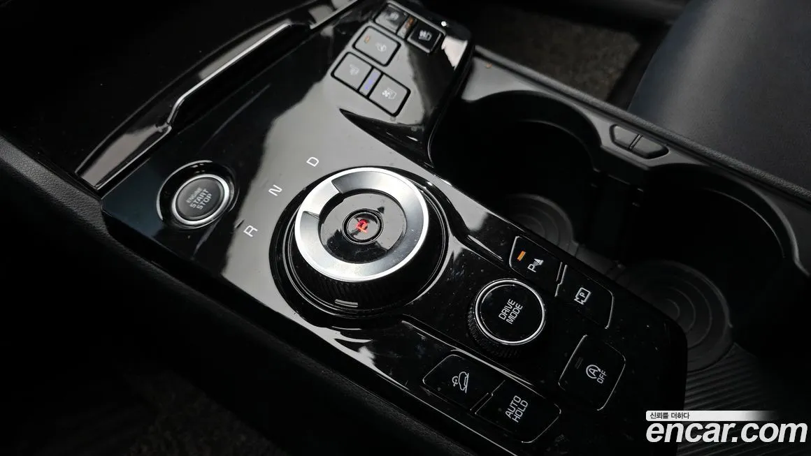 Kia Sportage — фото 9