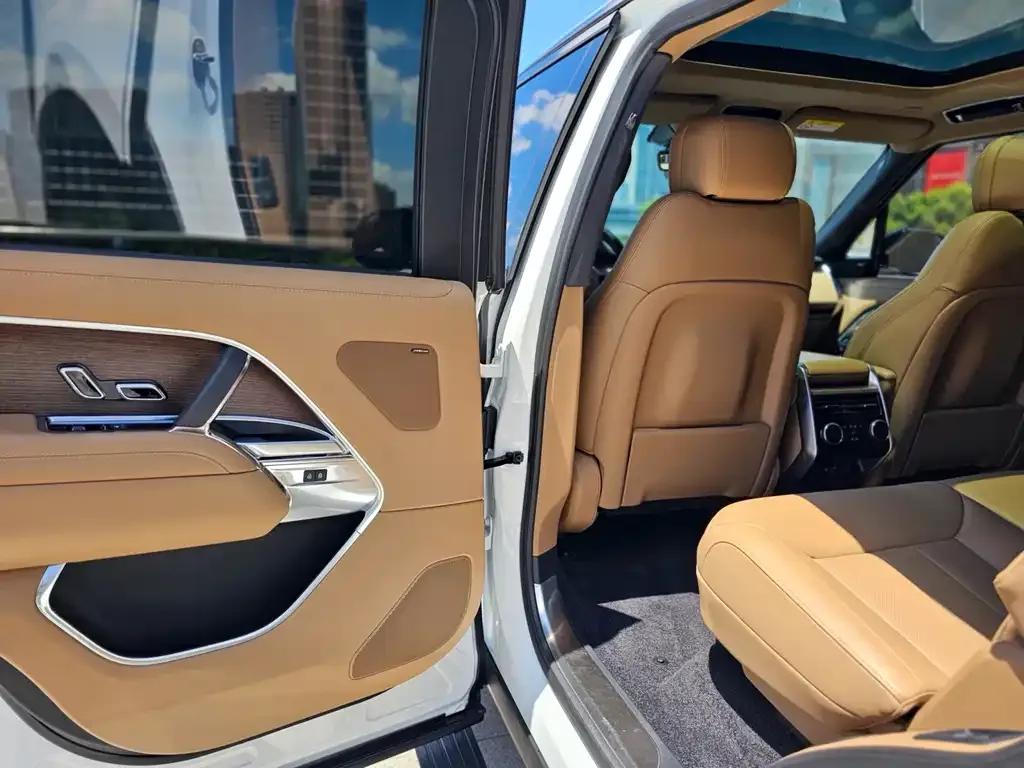 Land Rover Range Rover 2024 из CN, фото 4
