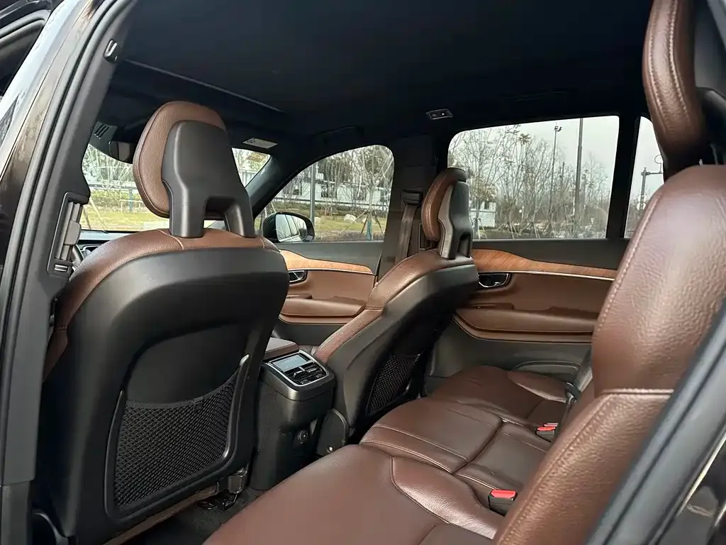 Volvo XC90 2021 из CN, фото 2