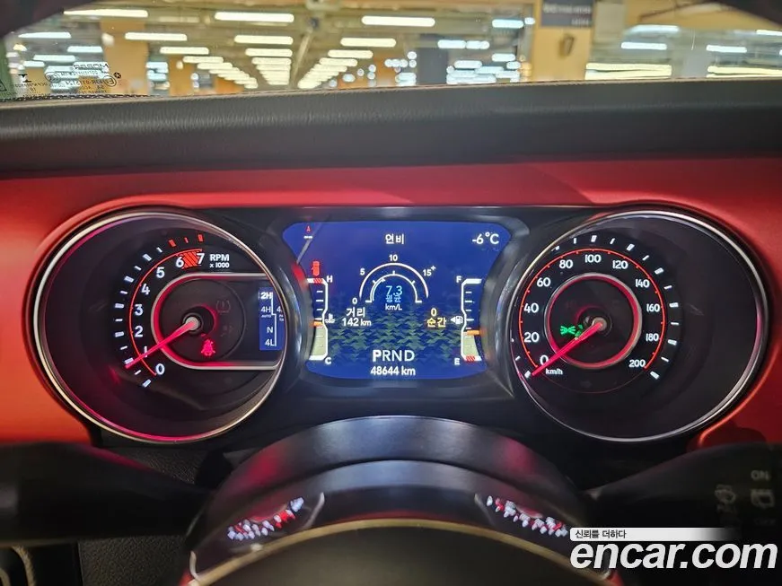 Jeep Wrangler 2022 из KR, фото 3
