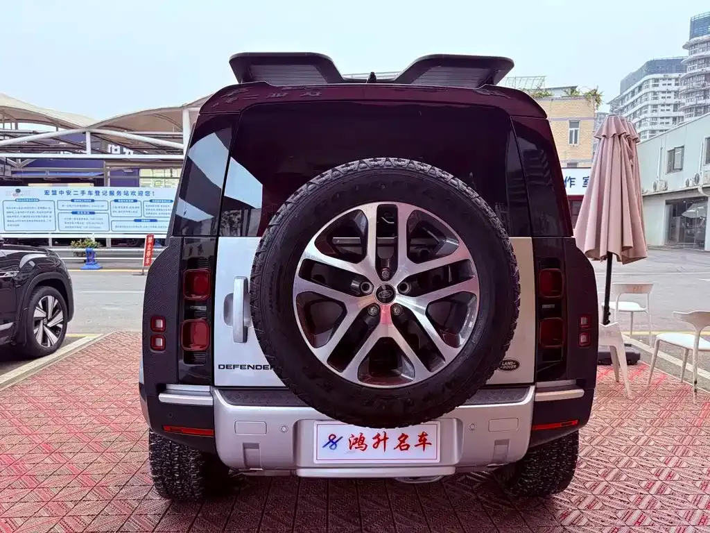 Land Rover Defender — фото 5