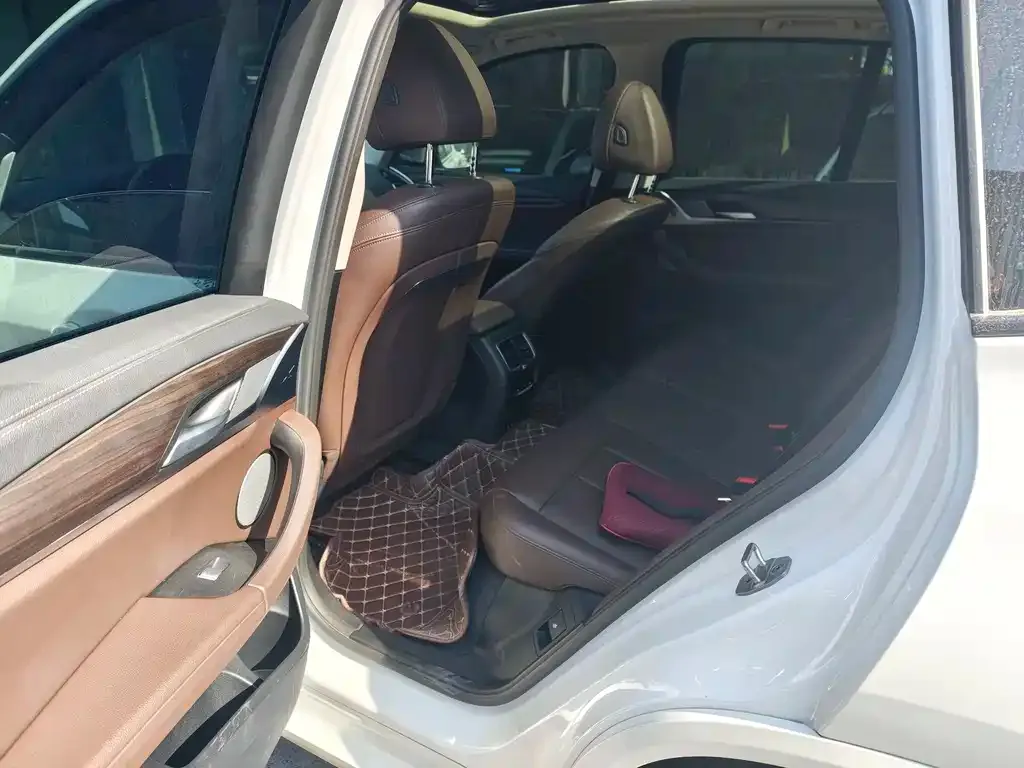 BMW X3 2022 из CN, фото 2