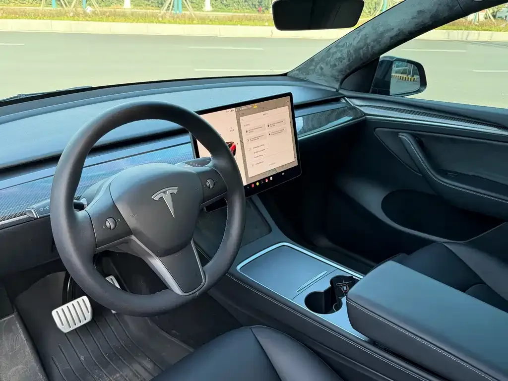 Tesla Model Y 2022 из CN, фото 3