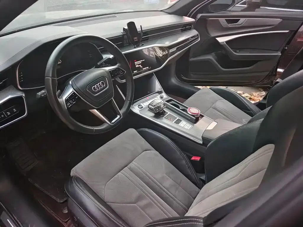 Audi A6L 2023 из CN, фото 6
