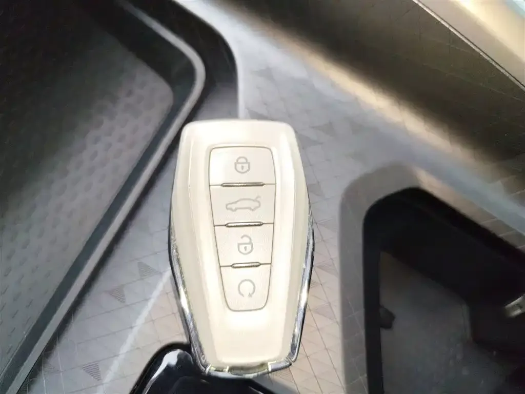 Geely Xingrui 2024 из CN, фото 2