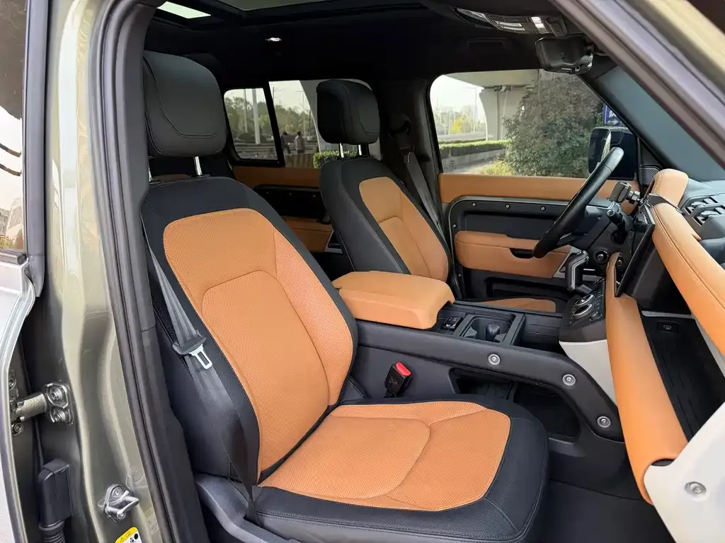 Land Rover Defender 2023 из CN, фото 9