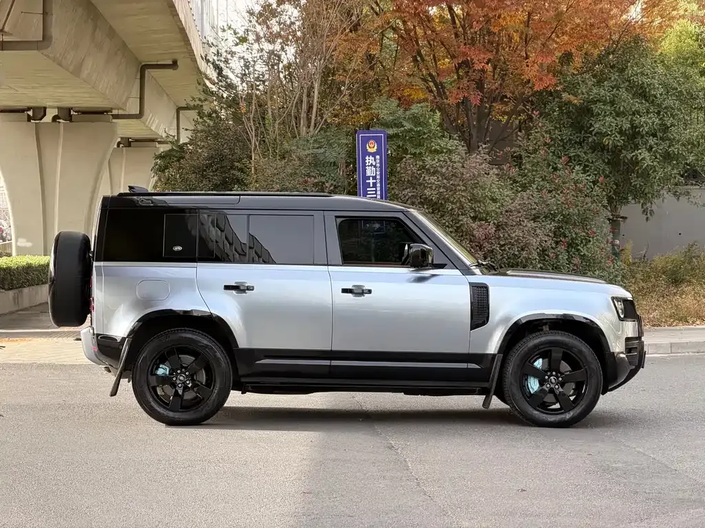 Land Rover Defender 2023 из CN, фото 10