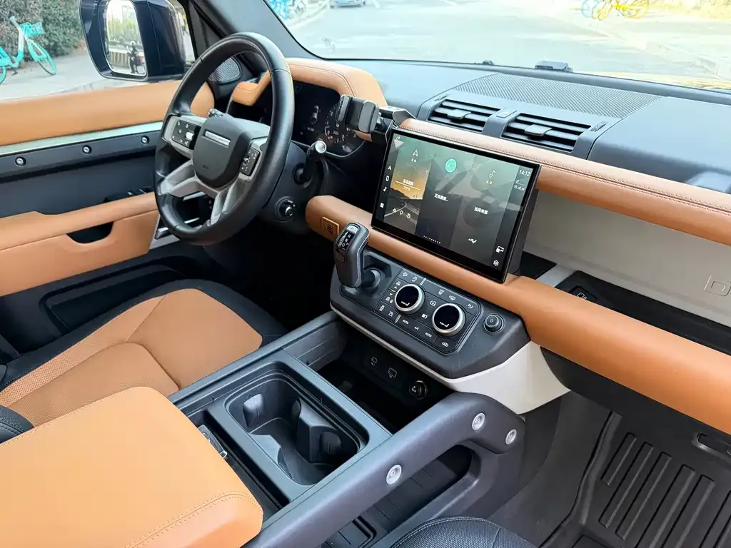 Land Rover Defender 2023 из CN, фото 7