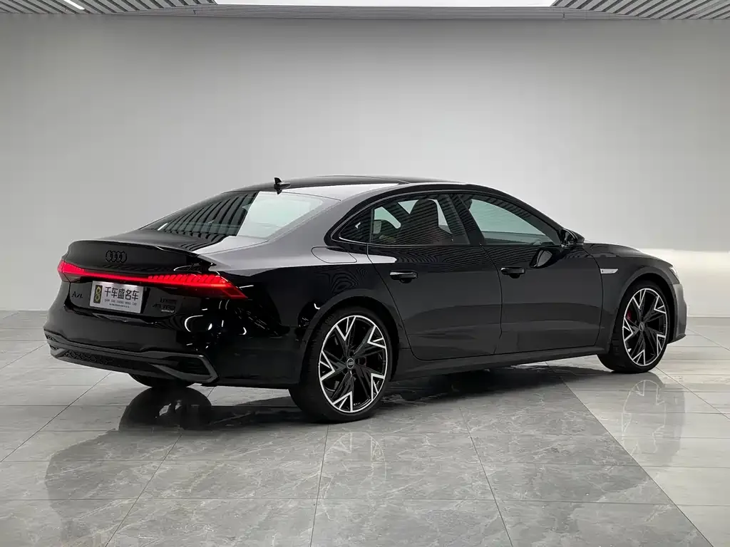 Audi A7L 2025 из CN, фото 10