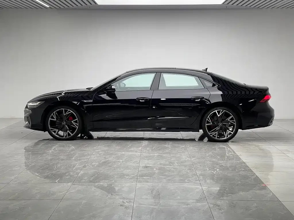 Audi A7L 2025 из CN, фото 6