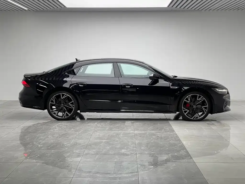 Audi A7L 2025 из CN, фото 8