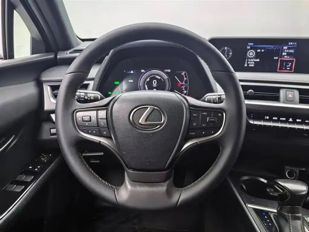 Lexus UX — фото 5