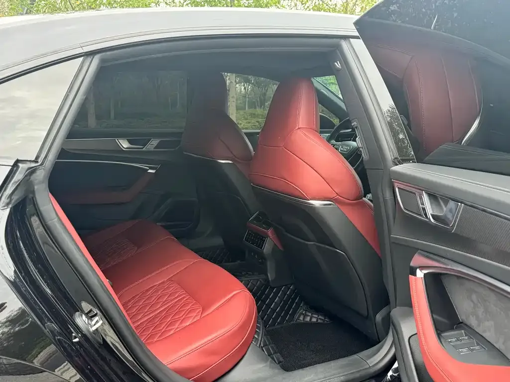 Audi A7L 2025 из CN, фото 5