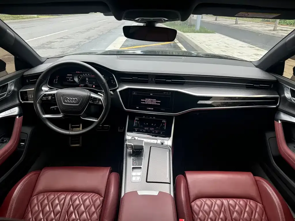 Audi A7L 2025 из CN, фото 3