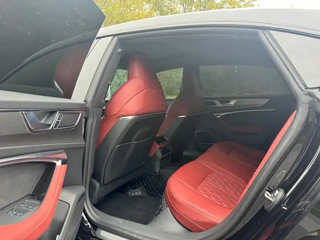 Audi A7L 2025 из CN, фото 9