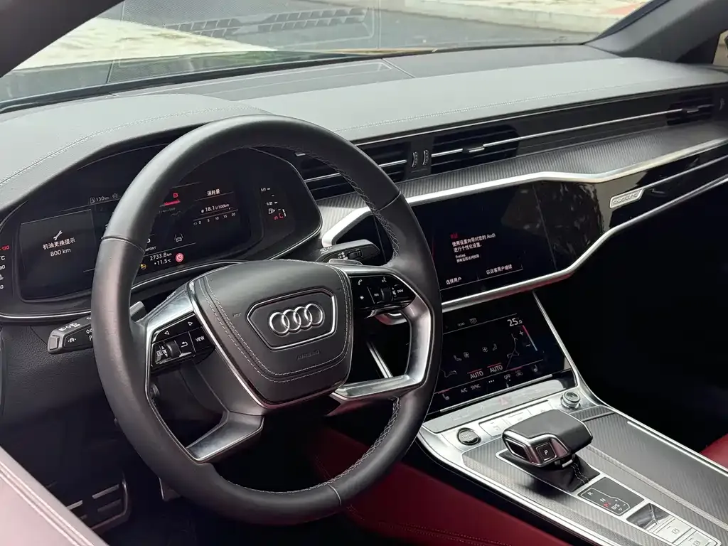 Audi A7L 2025 из CN, фото 4