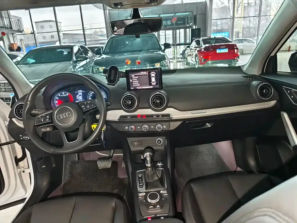 Audi Q2L 2021 из CN, фото 10