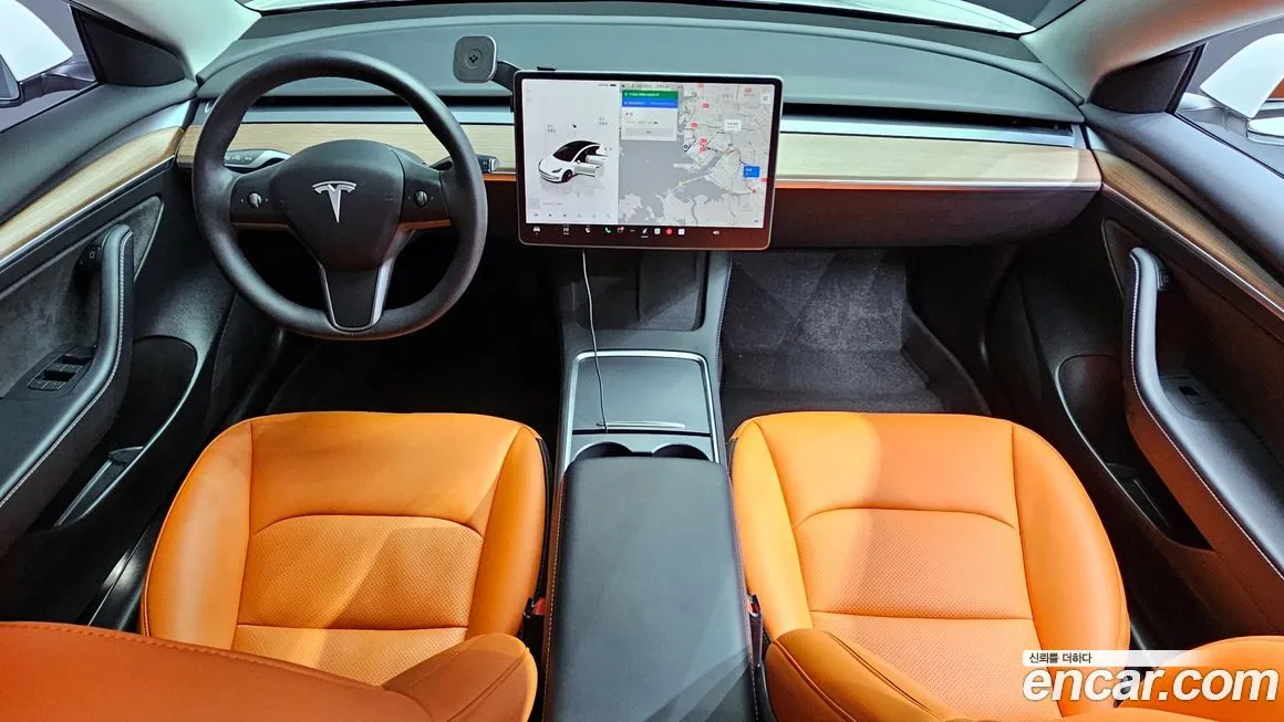 Tesla Model 3 — фото 10