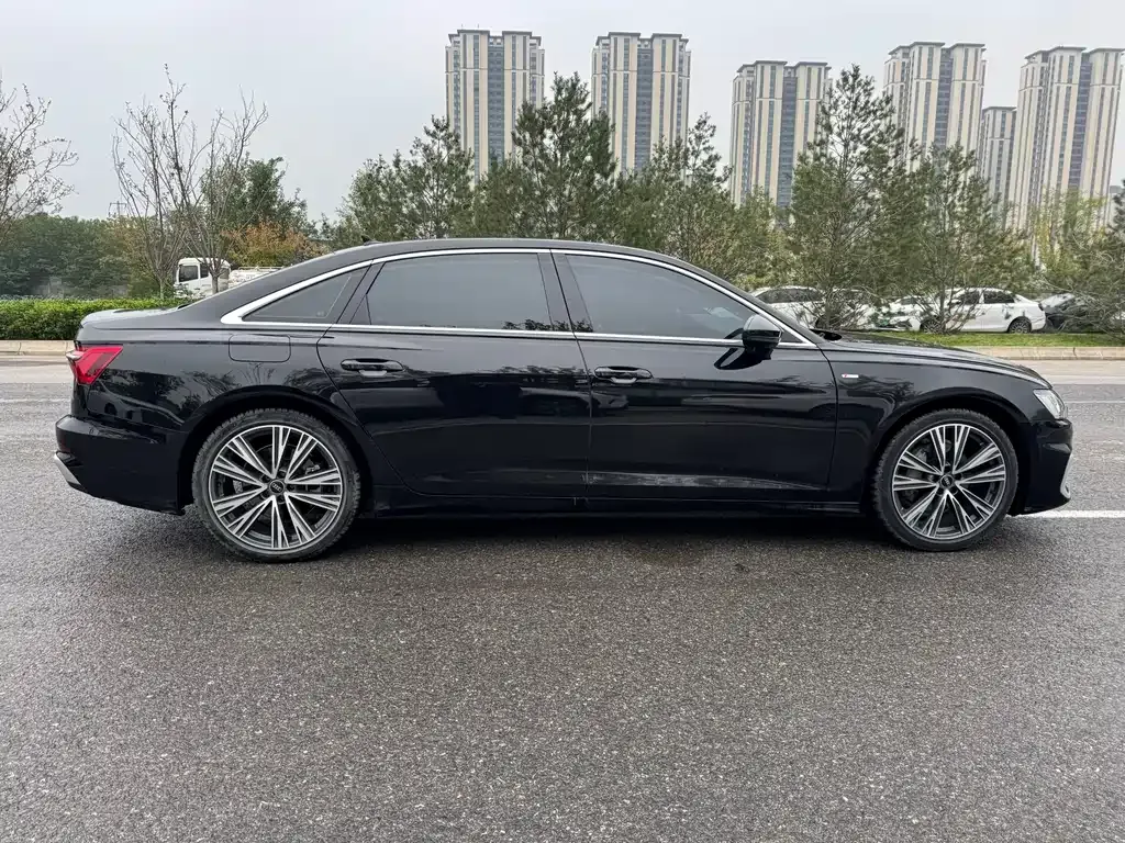 Audi A6L 2023 из CN, фото 8