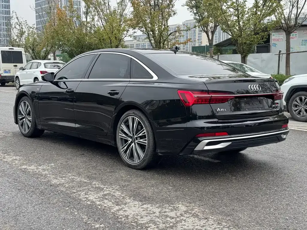 Audi A6L 2023 из CN, фото 3