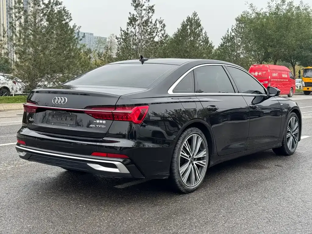 Audi A6L 2023 из CN, фото 5