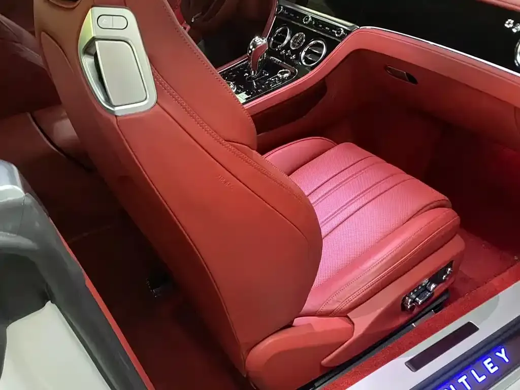 Bentley Continental 2022 из CN, фото 2