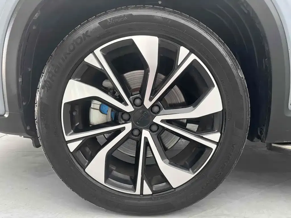 Geely Xingyue S — фото 10