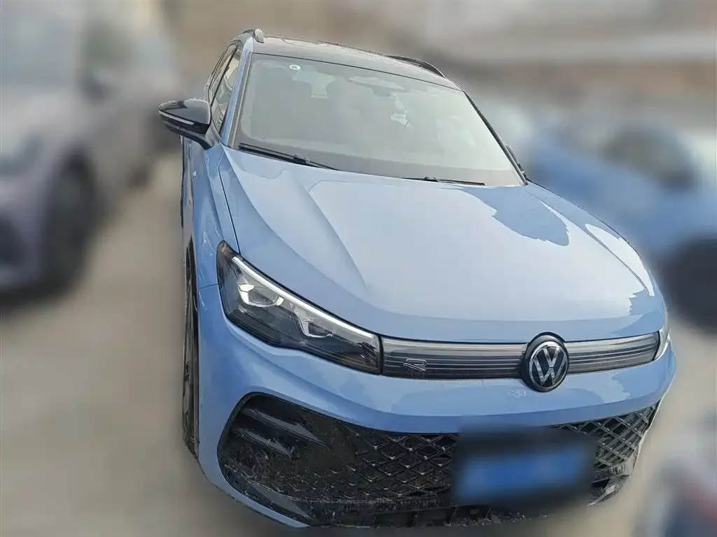 Volkswagen Tiguan L 2024 из CN, фото 2