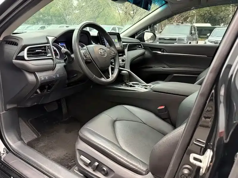Toyota Camry 2023 из CN, фото 7