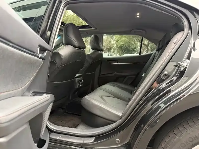 Toyota Camry 2023 из CN, фото 5