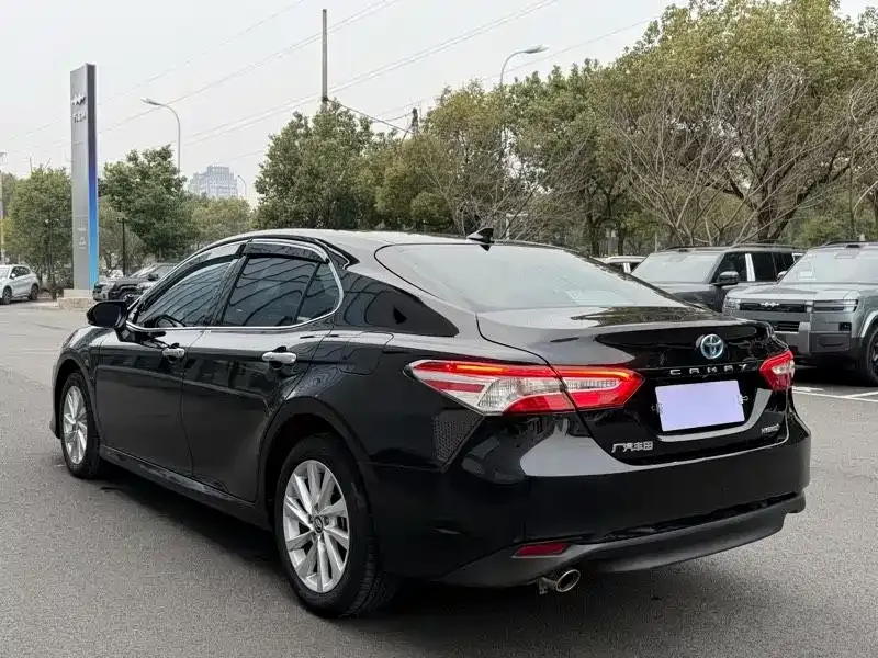 Toyota Camry 2023 из CN, фото 6