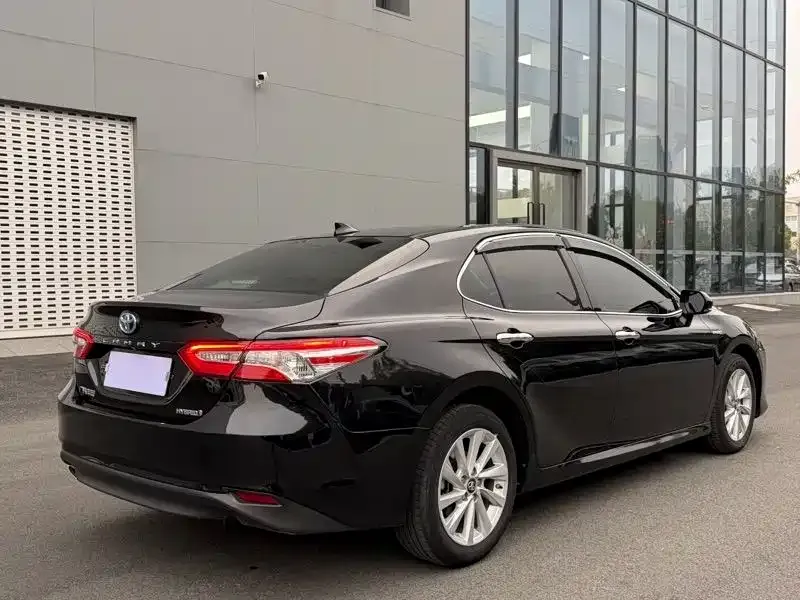 Toyota Camry 2023 из CN, фото 8