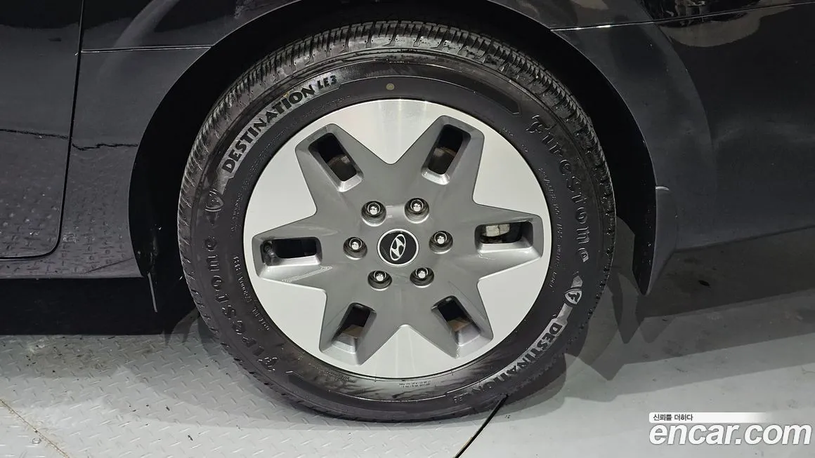 Hyundai Staria — фото 6