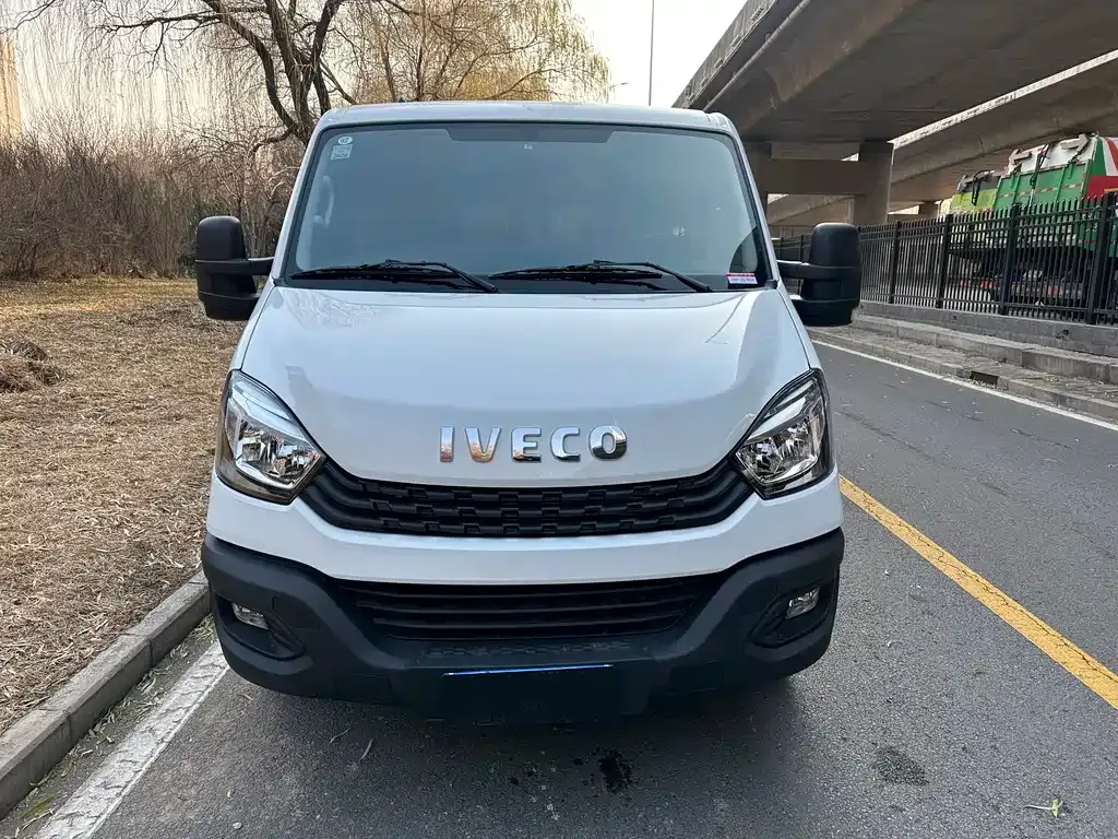 IVECO Ousheng 2024 из CN, фото 1